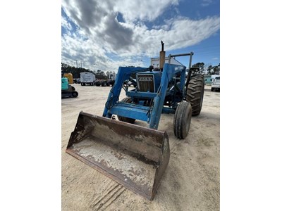 Auction Photo