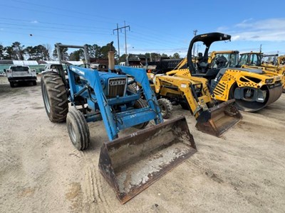 Auction Photo